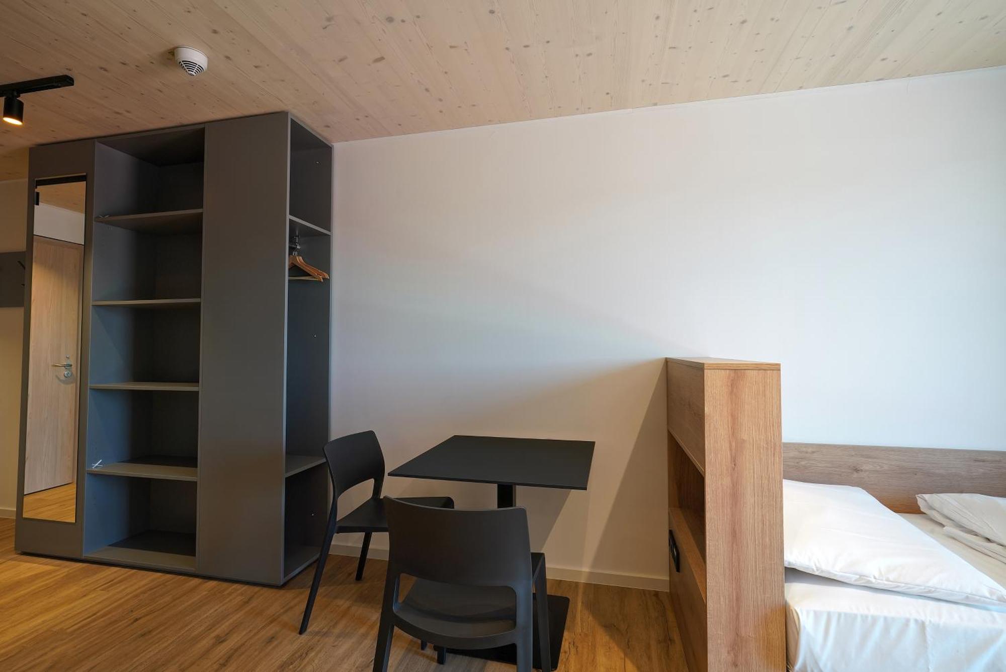 Timber One Boardinghouse Dorfen Aparthotel Екстериор снимка
