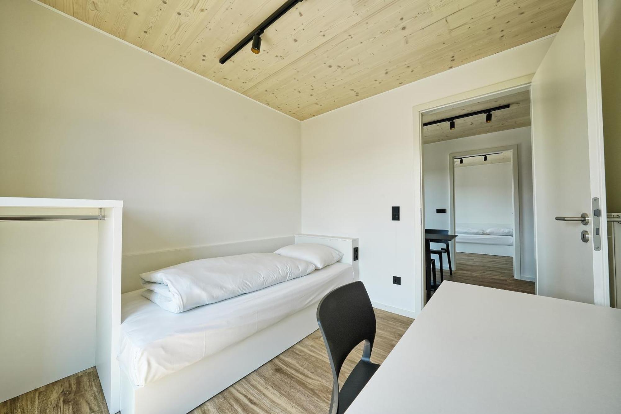 Timber One Boardinghouse Dorfen Aparthotel Екстериор снимка