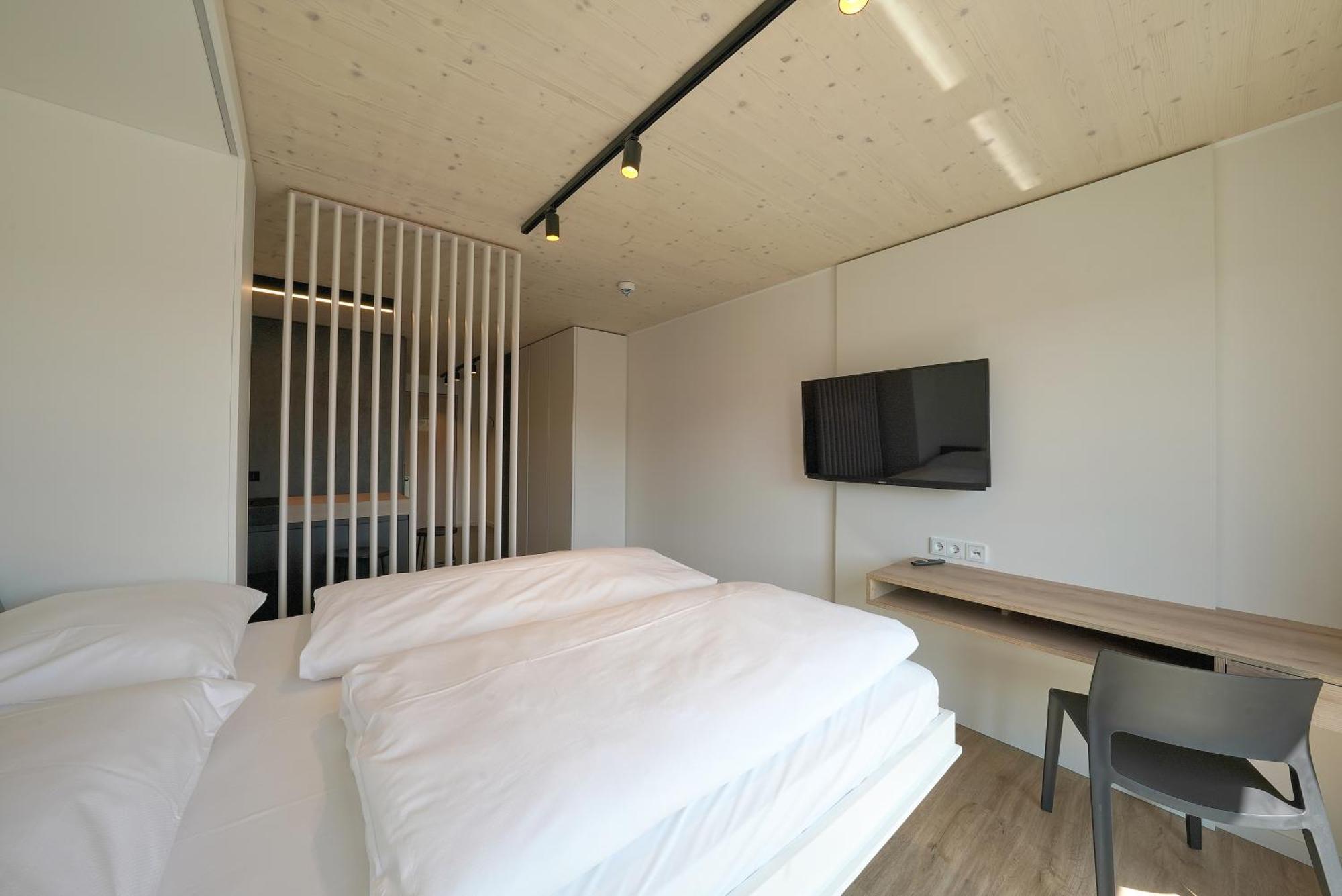 Timber One Boardinghouse Dorfen Aparthotel Екстериор снимка