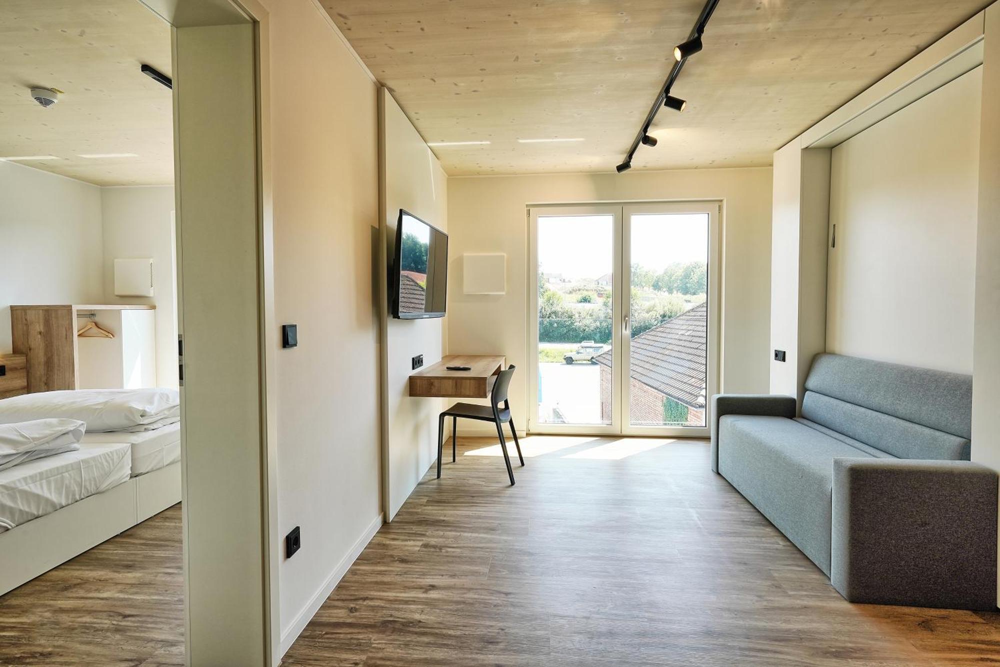 Timber One Boardinghouse Dorfen Aparthotel Екстериор снимка